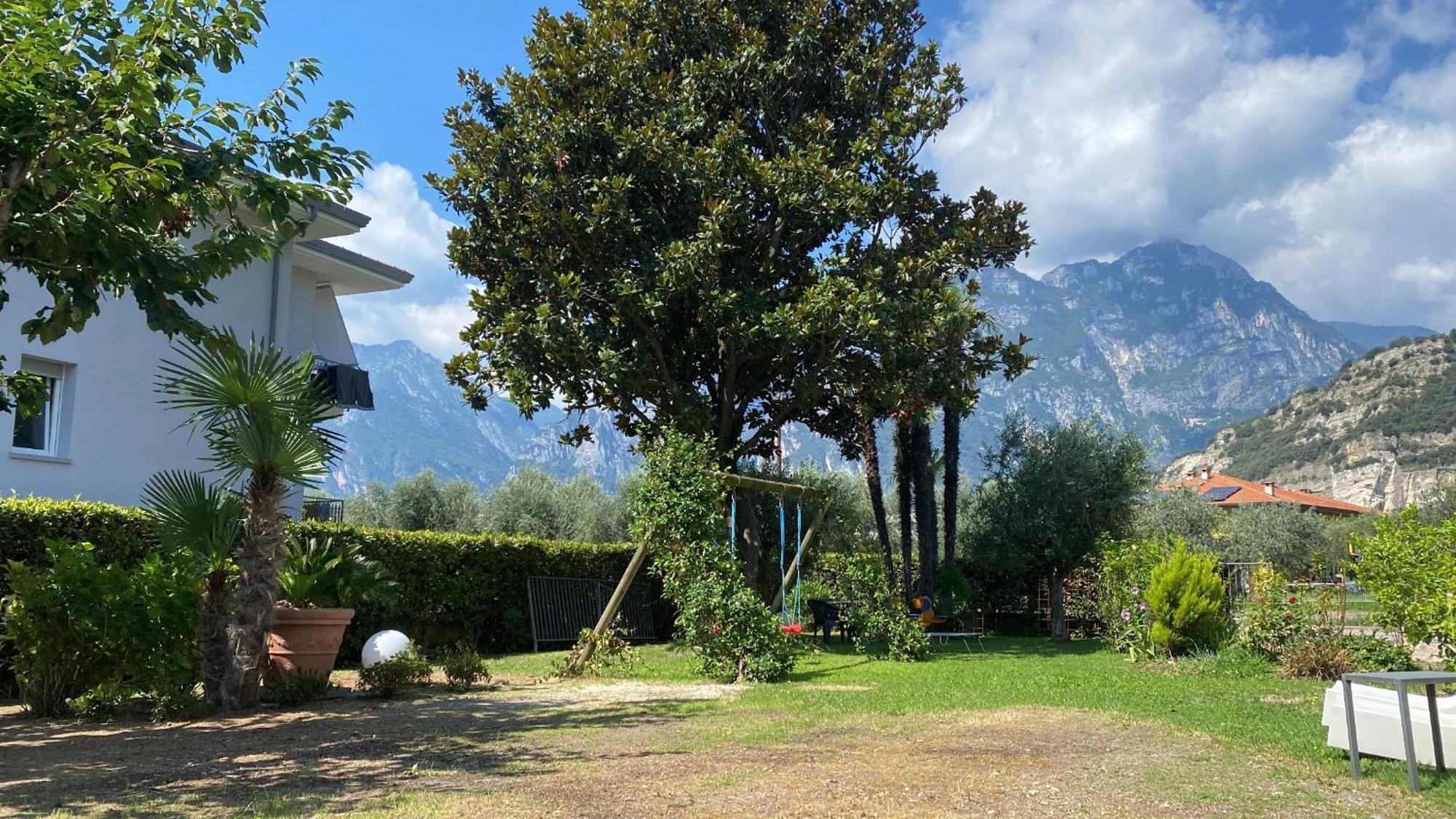 Appartamenti Nataly Torbole Sul Garda Exterior foto